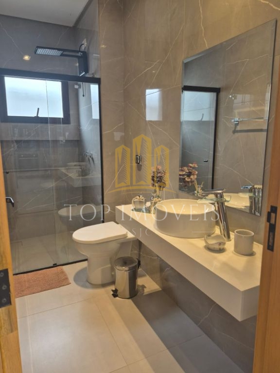 Casa alto padrão com piscina aquecida no condomínio cyrela –