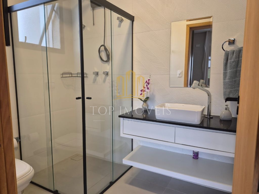 Casa alto padrão com piscina aquecida no condomínio cyrela –