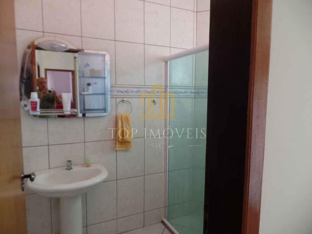 Excelente casa de 3 quartos sendo 1 suíte - piscina - novo h