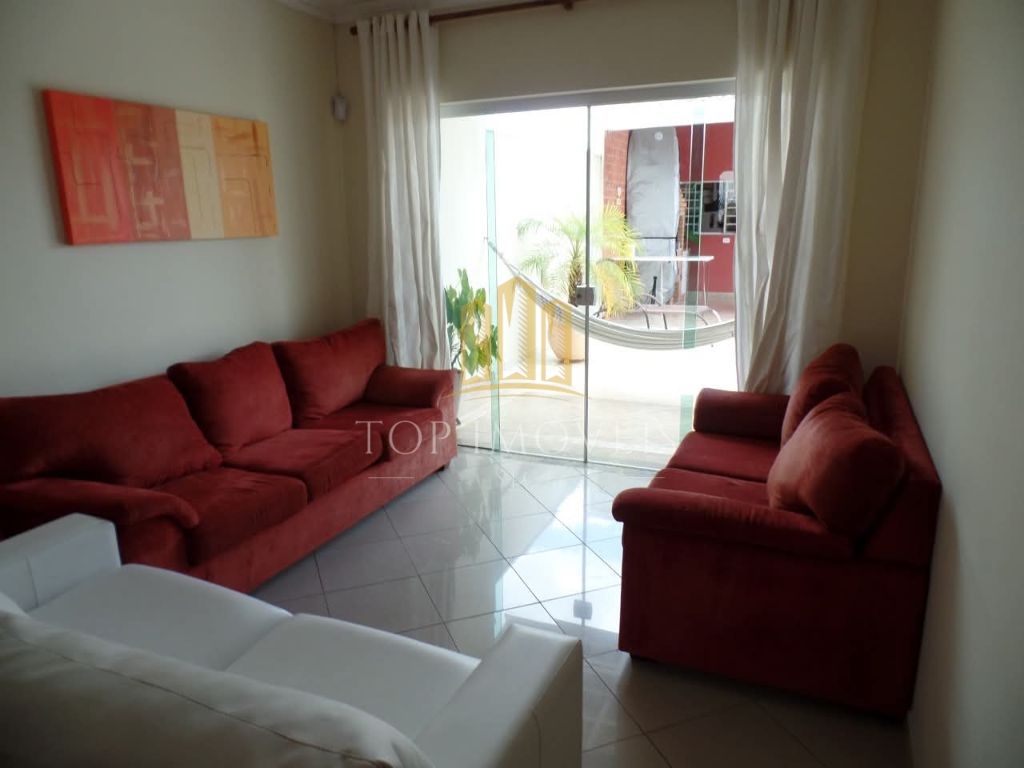 Excelente casa de 3 quartos sendo 1 suíte - piscina - novo h