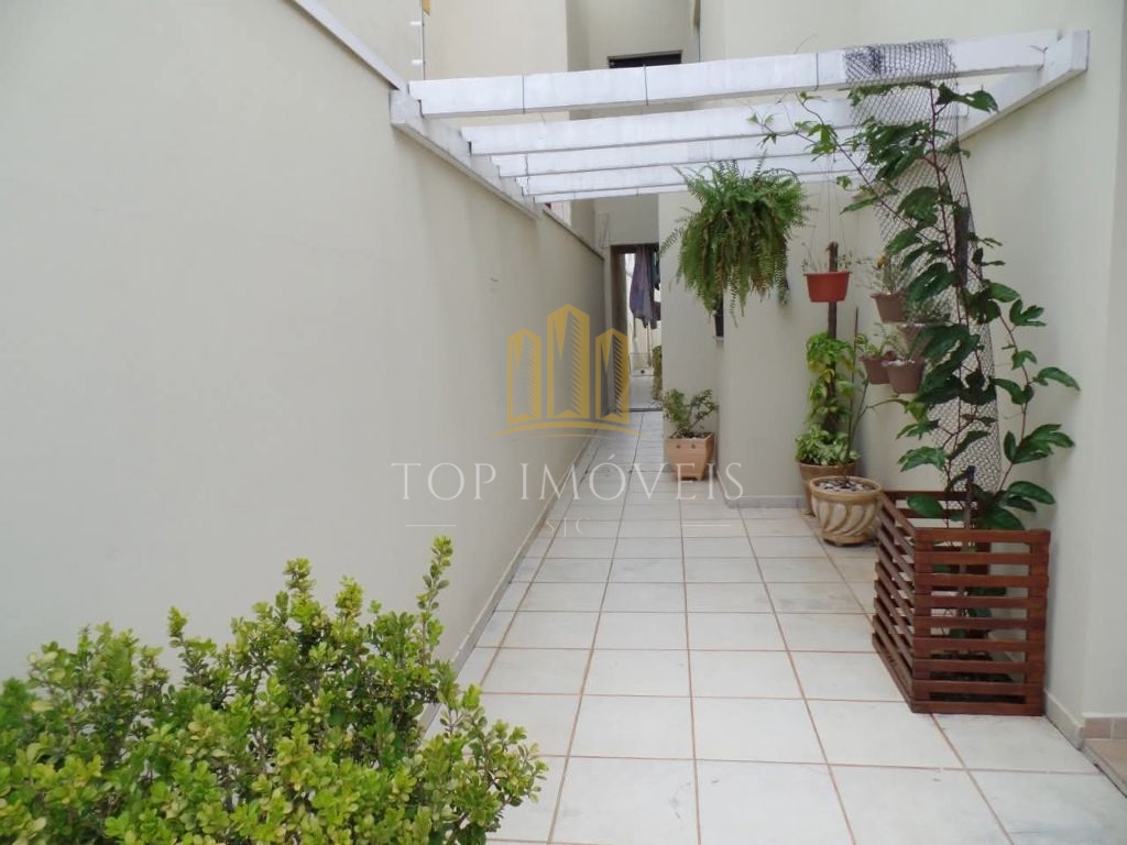 Excelente casa de 3 quartos sendo 1 suíte - Piscina - Novo Horizonte - Taubaté