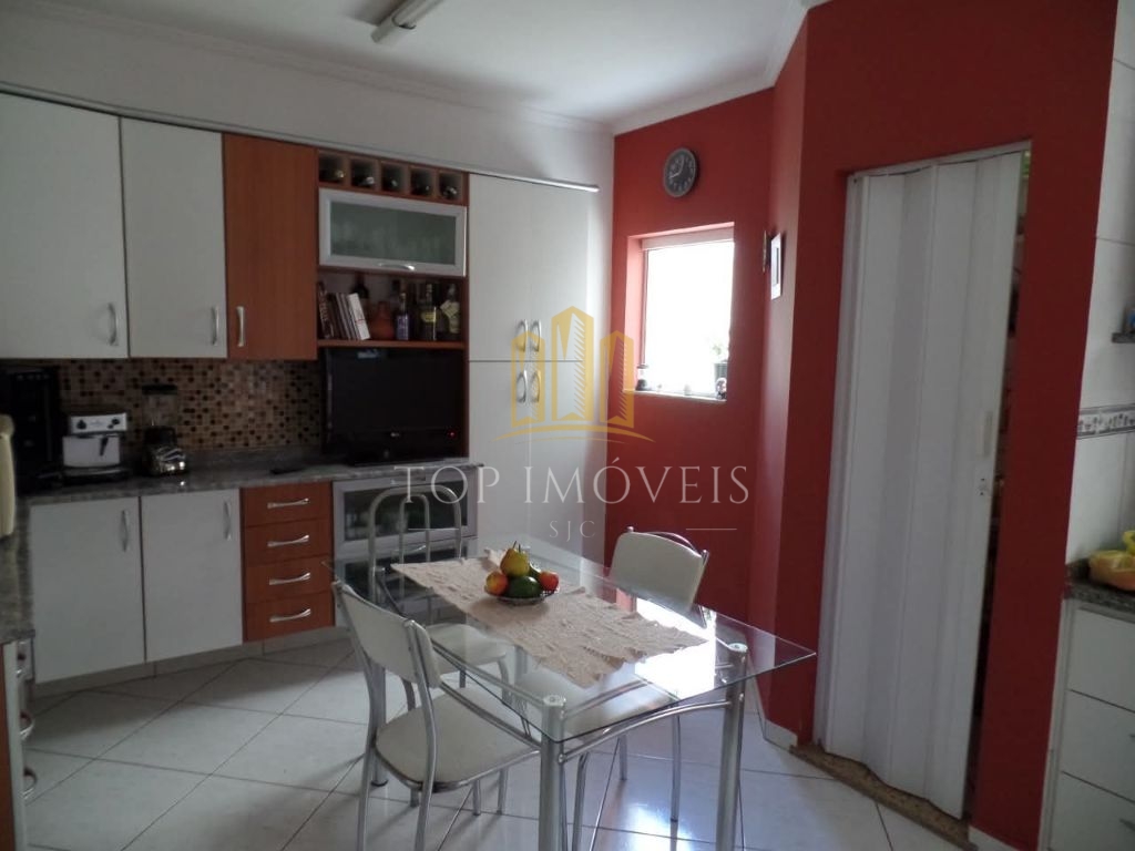 Excelente casa de 3 quartos sendo 1 suíte - Piscina - Novo Horizonte - Taubaté