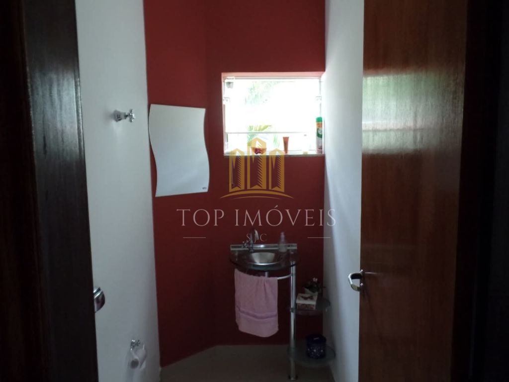 Excelente casa de 3 quartos sendo 1 suíte - piscina - novo h