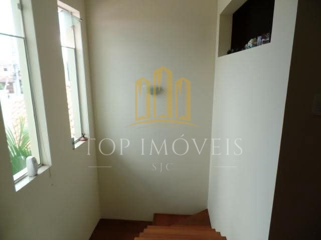 Excelente casa de 3 quartos sendo 1 suíte - piscina - novo h