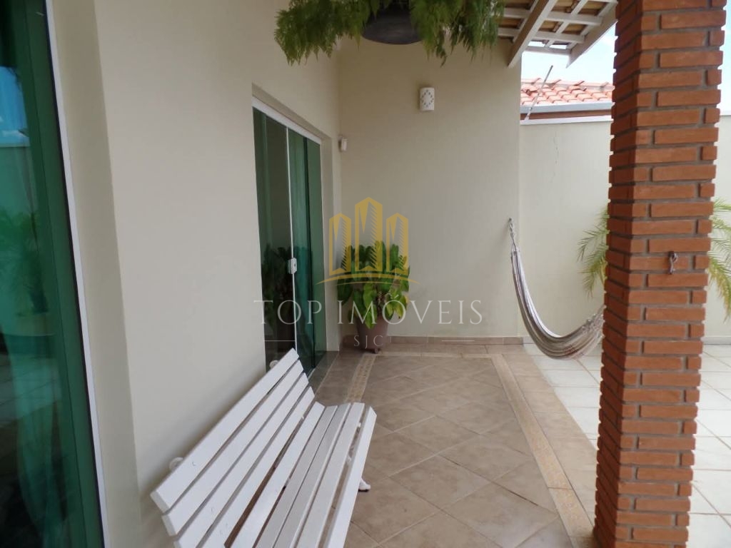 Excelente casa de 3 quartos sendo 1 suíte - Piscina - Novo Horizonte - Taubaté