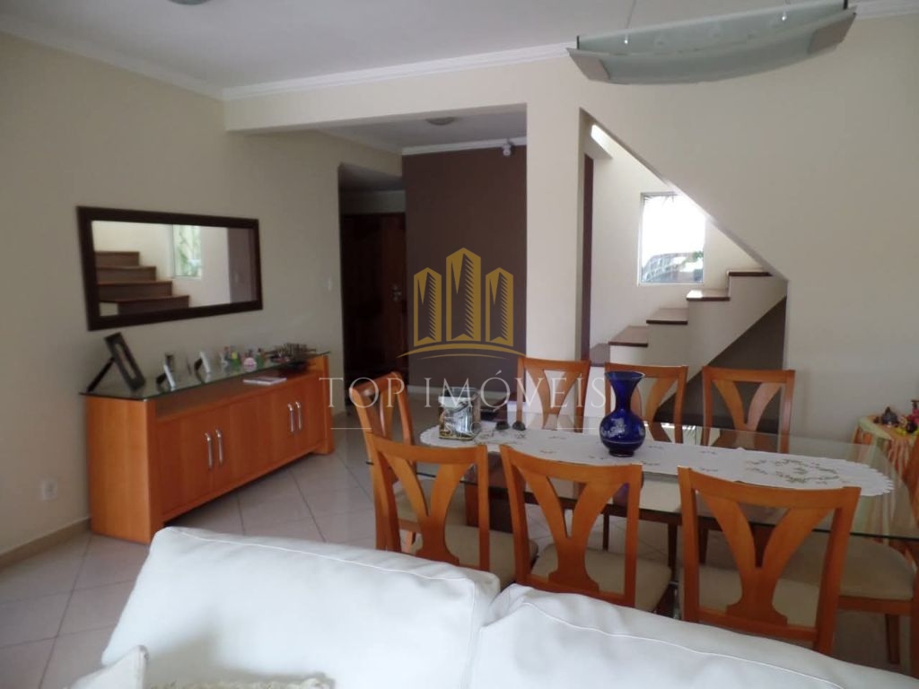 Excelente casa de 3 quartos sendo 1 suíte - piscina - novo h