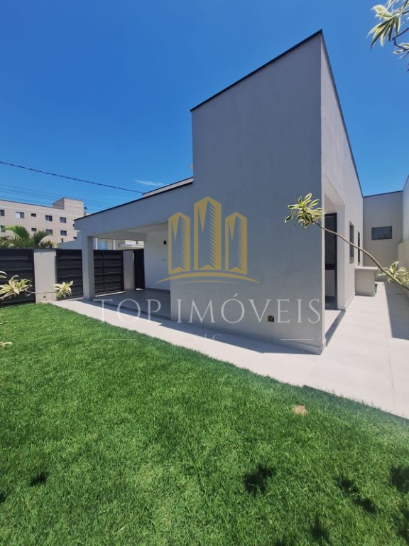 Linda casa com Piscina no Alphaville - Taubaté