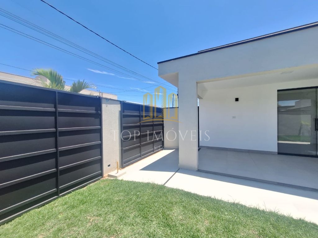Linda casa com Piscina no Alphaville - Taubaté