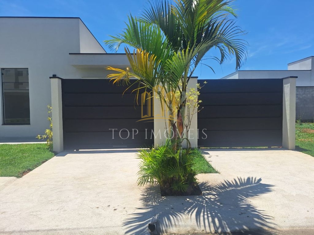 Linda casa com Piscina no Alphaville - Taubaté