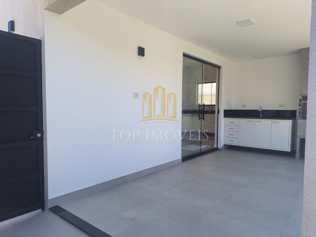 Linda casa com Piscina no Alphaville - Taubaté