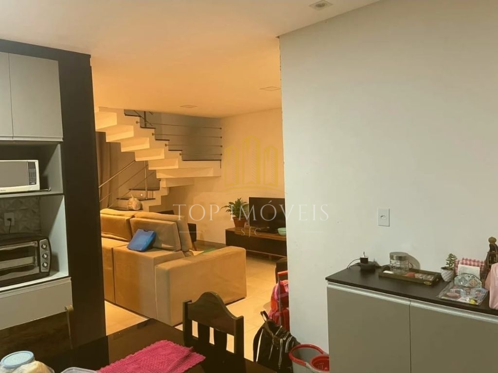 Maravilhosa casa quatro dormitórios suíte closet espaço gour