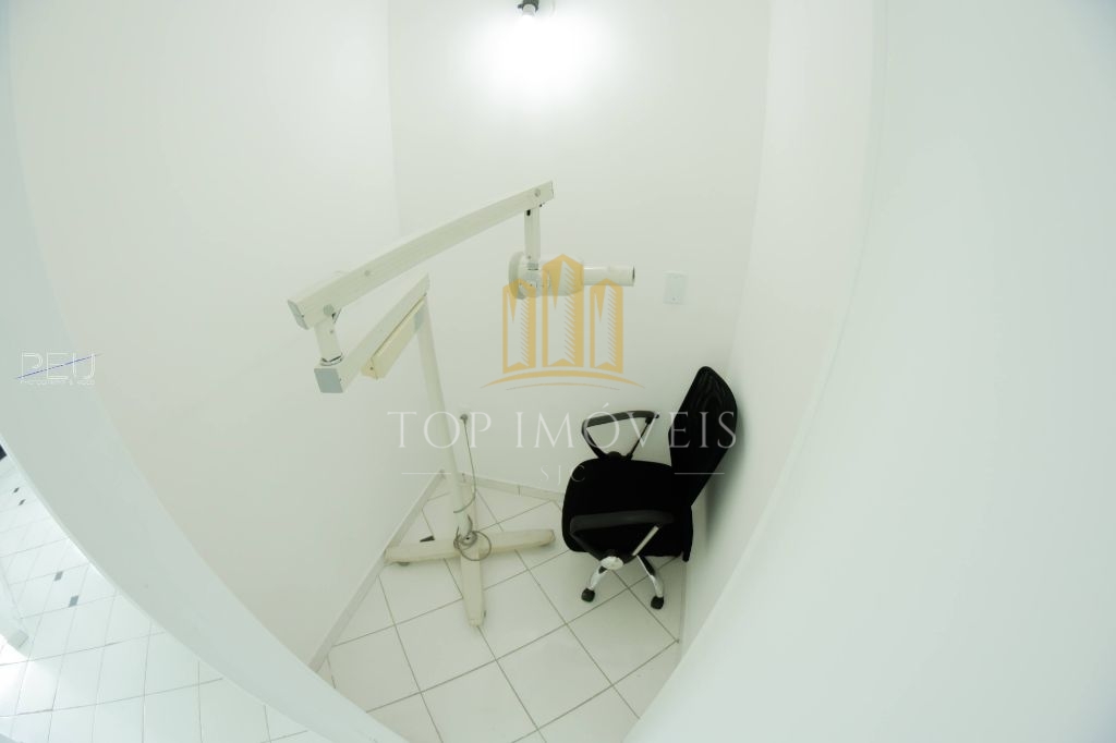 Excelente Ponto Comercial no Coração de São José dos Campos! ?? Localização Premium Centro de SJC Oportunidade única para quem busca visibilidade, estrutura e versatilidade! Prédio comercial amplo…