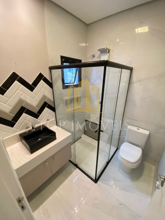 Sobrado Residencial Fogaça com 3 Dormitórios 2 Suítes