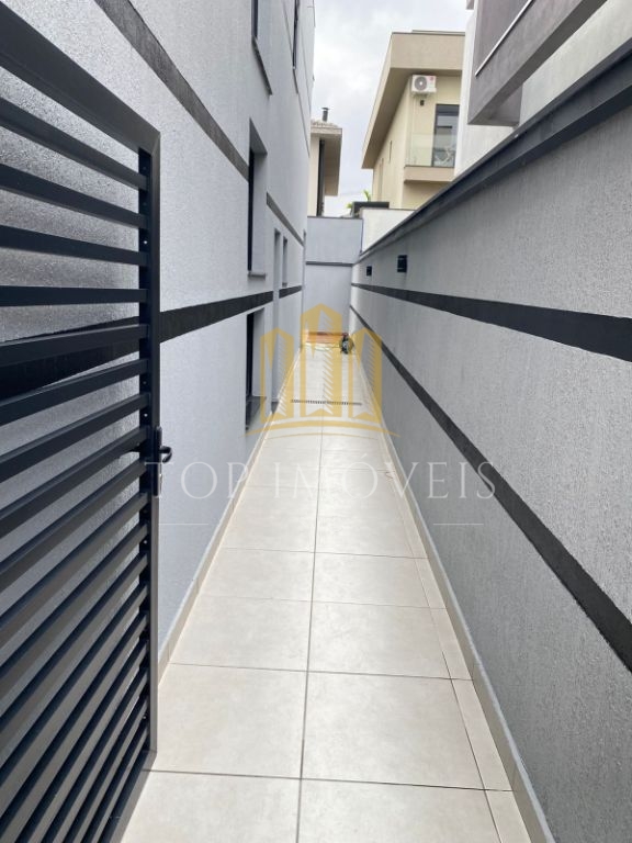 Sobrado Residencial Fogaça com 3 Dormitórios 2 Suítes