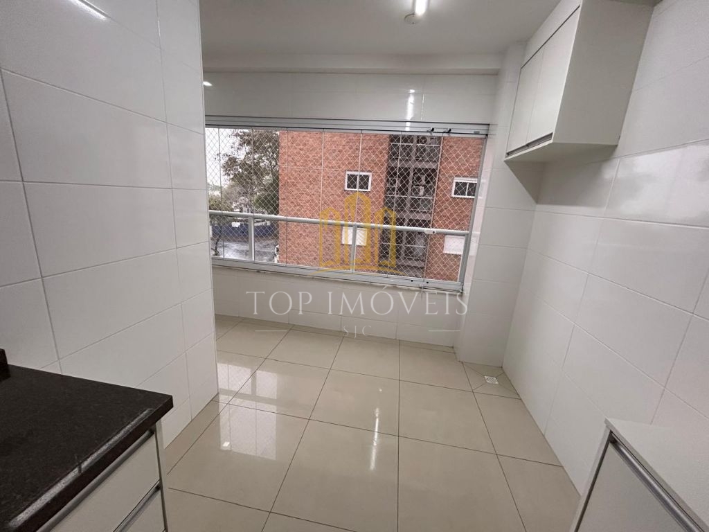 Belíssimo Apartamento 2 Dormitórios com Suíte 79 m² DUAS Vagas Sacada Hobby Box