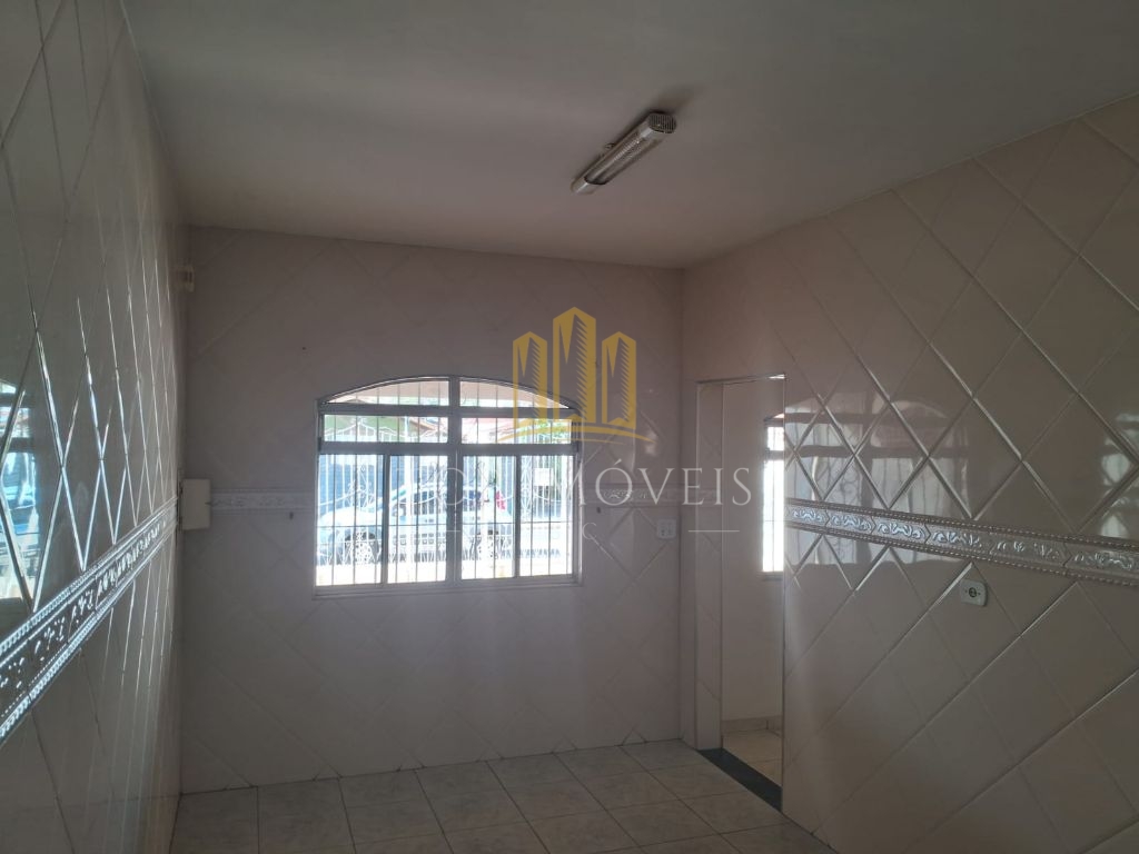 Ótima oportunidade no Satélite! Excelente casa de lote inteiro com Edícula muito bem localizada no Jardim Satélite