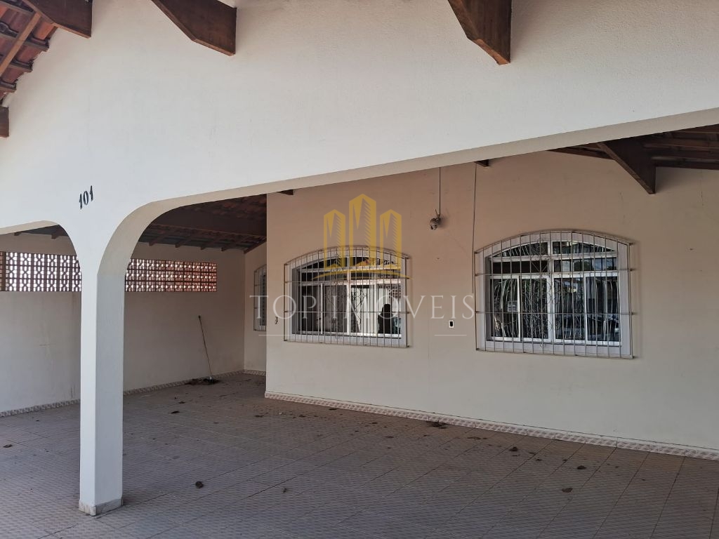 Ótima oportunidade no Satélite! Excelente casa de lote inteiro com Edícula muito bem localizada no Jardim Satélite