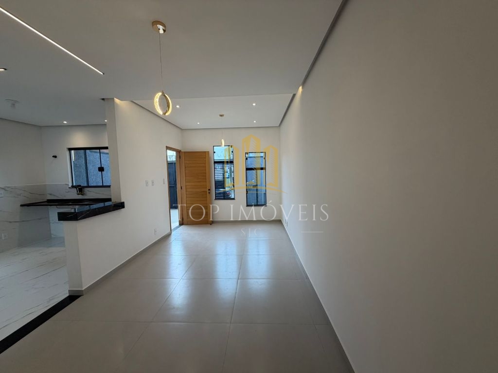 Casa de 3 quartos sendo 1 suíte recém construída no bairro Jardim Oásis
