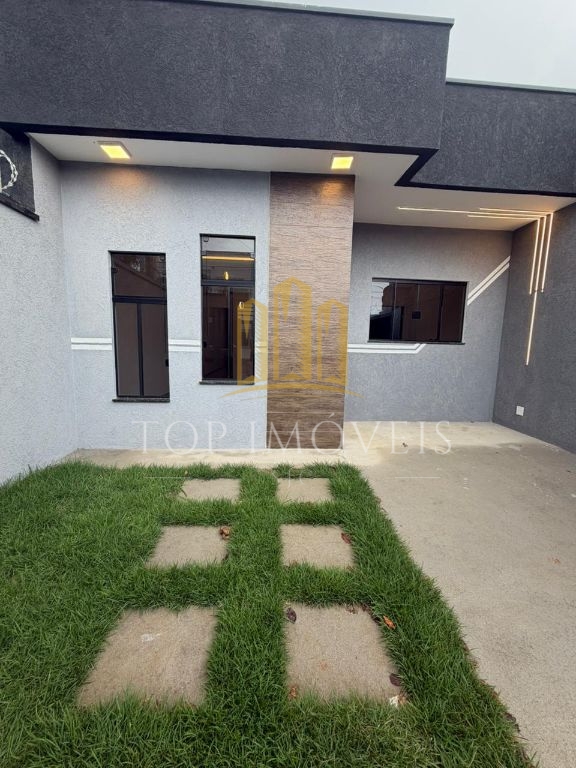 Casa de 3 quartos sendo 1 suíte recém construída no bairro Jardim Oásis