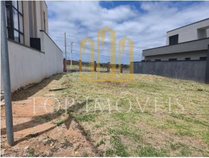 Terreno em condomínio fechado 270m²