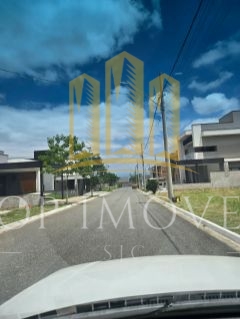 Terreno em condomínio fechado 270m²