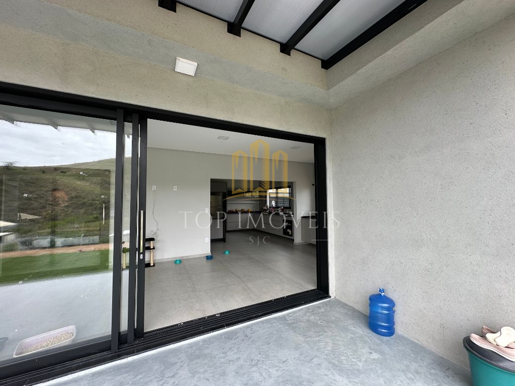 Magnífica casa em condomínio fechado – jacareí 3 dormitórios