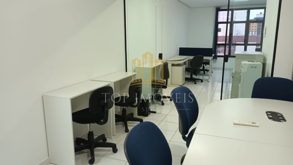 Sala comercial funcional espaçosa na melhor localização do a
