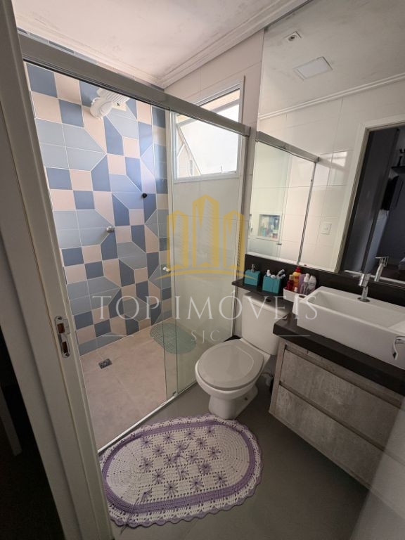 Apartamento mobiliado de 3 quartos sendo 1 suíte no Boulevard Getulio Vargas - Jacareí