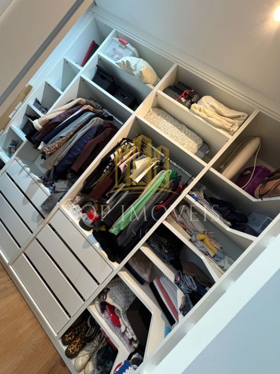 Apartamento mobiliado de 3 quartos sendo 1 suíte no Boulevard Getulio Vargas - Jacareí
