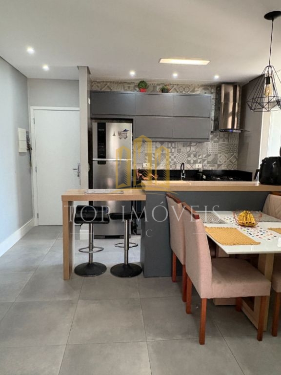 Apartamento mobiliado de 3 quartos sendo 1 suíte no Boulevard Getulio Vargas - Jacareí
