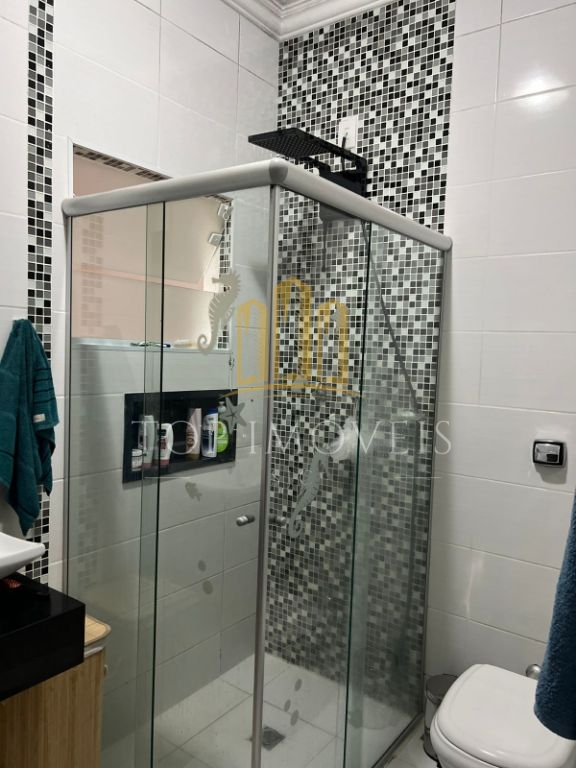 Linda Casa com 3 Dormitórios, 1 Suíte com Hidro Conforto e Elegância!