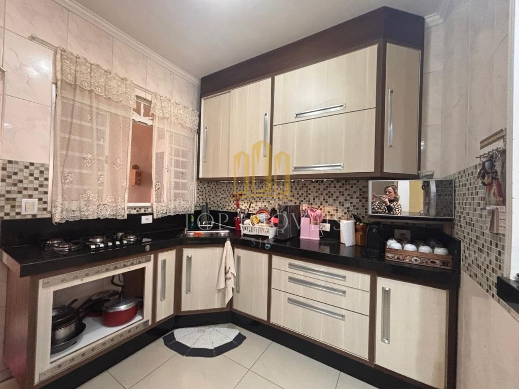 Linda Casa com 3 Dormitórios, 1 Suíte com Hidro Conforto e Elegância!