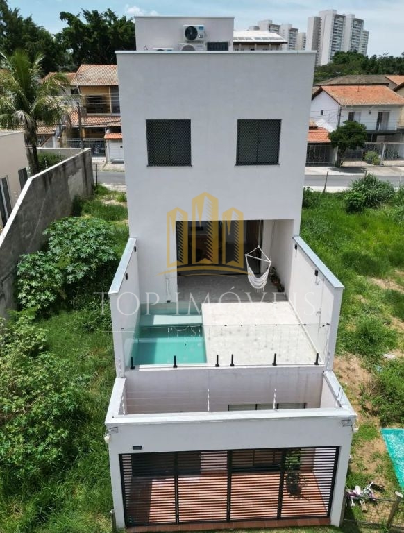 Linda Casa Nova com Vista Permanente para o Pôr do Sol três dormitórios melhor local do Jardim das Indústrias