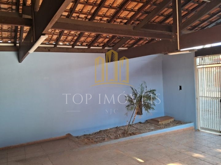 Uma casa para viver momentos inesquecíveis no jardim satélite !