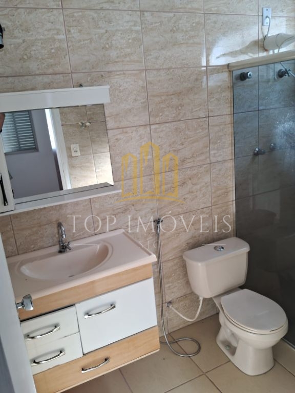 Uma casa para viver momentos inesquecíveis no jardim satélite !