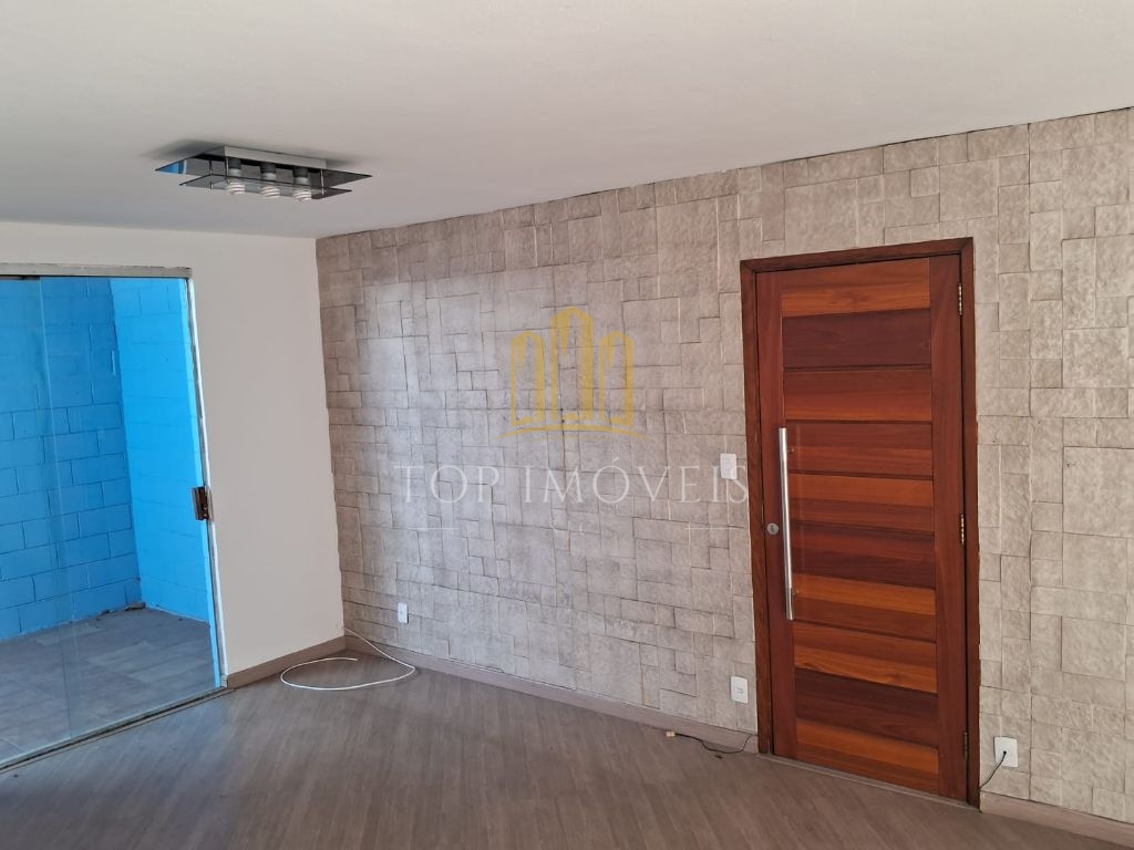Uma casa para viver momentos inesquecíveis no jardim satélite !