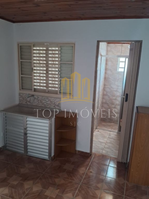 Uma casa para viver momentos inesquecíveis no jardim satélite !