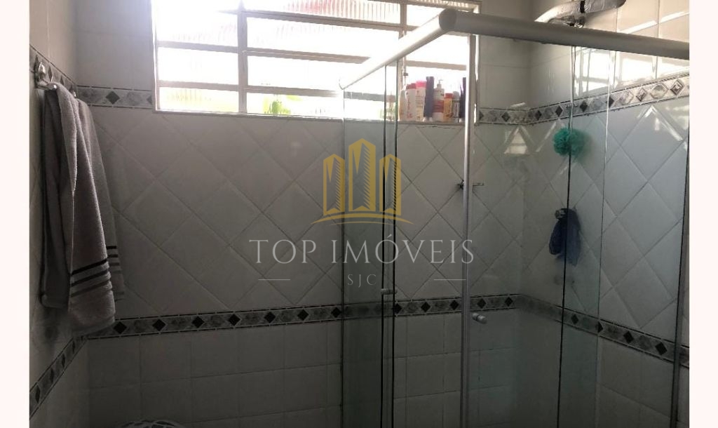 Casa Térrea à Venda no Res. Sítio Santo Antônio 3 Dormitórios, Suíte e 2 Vagas Cobertas