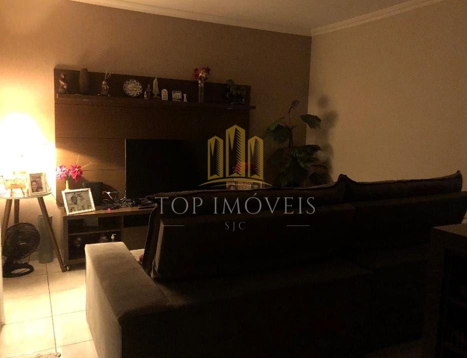 Casa Térrea à Venda no Res. Sítio Santo Antônio 3 Dormitórios, Suíte e 2 Vagas Cobertas