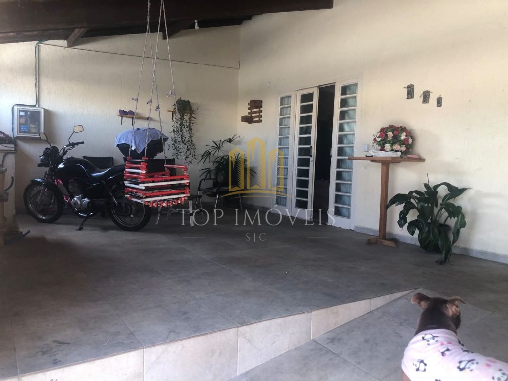 Casa Térrea à Venda no Res. Sítio Santo Antônio 3 Dormitórios, Suíte e 2 Vagas Cobertas
