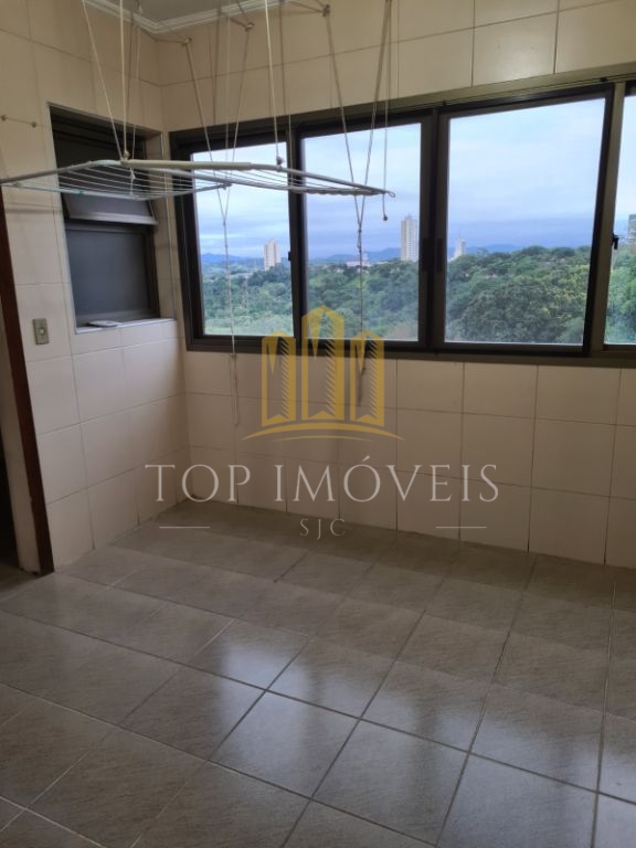Maravilhoso apartamento quatro dormitórios suíte na melhor localização do centro