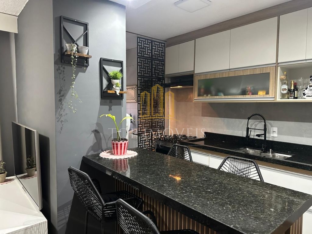 Belíssimo apartamento com sacada na avenida josé cobra