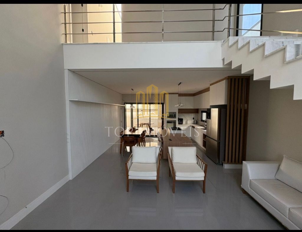 Maravilhosa casa quatro suítes em codominio fechado com laze