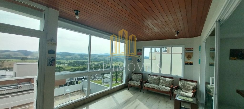 Belíssima mansão de 3 suítes e 455 metros quadrados no condo