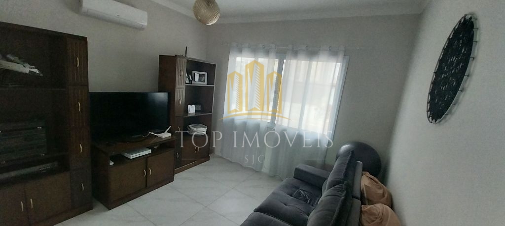 Belíssima mansão de 3 suítes e 455 metros quadrados no condo
