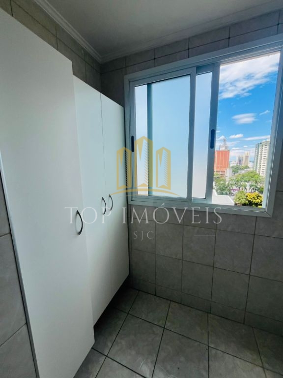 Lindo e funcional apartamento um dormitório varanda em ótima