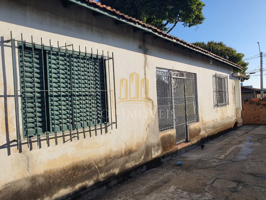 Vendo casa térrea 3 dormitórios monte castelo