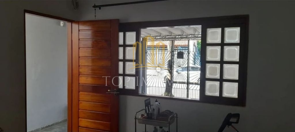 Ótima casa espaçosa cinco dormitórios na melhor localização 