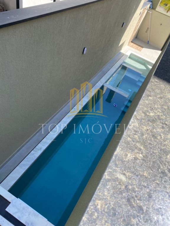 Maravilhoso Sobrado 4 dormitórios e Piscina Condomínio Malibu - Caçapava