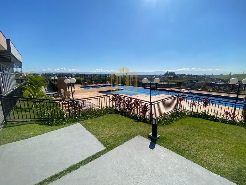 Maravilhoso Sobrado 4 dormitórios e Piscina Condomínio Malibu - Caçapava